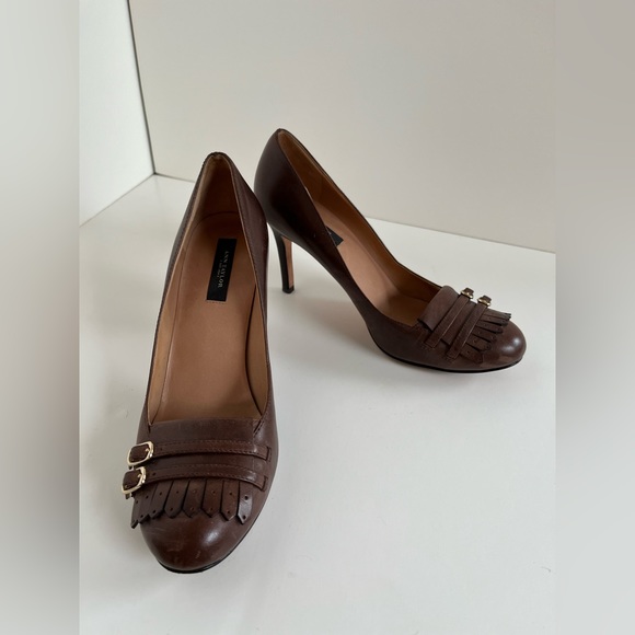 Ann Taylor Brown Kilted Pumps size 7.5 - Picture 3 of 9